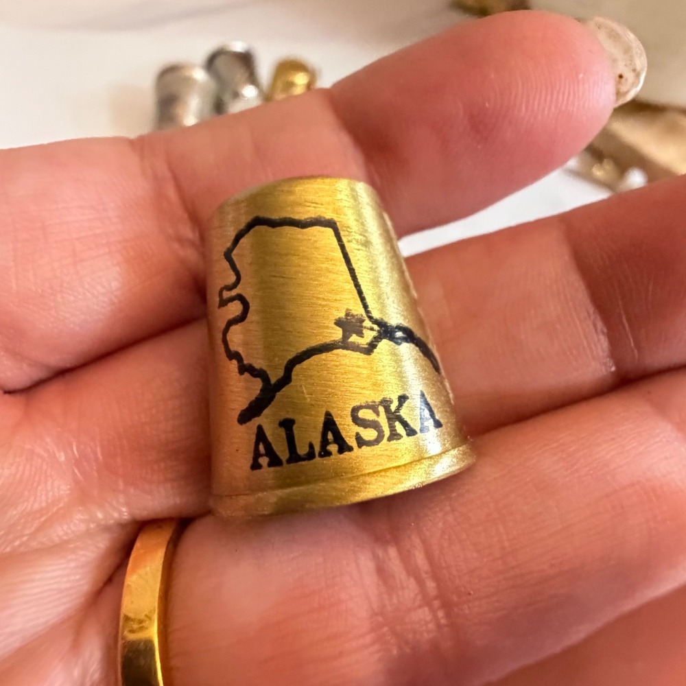 Vintage Thimble Collection Snoopy Las Vegas Alaska Brass Pewter Metal Lot of 16 - Picture 8 of 11